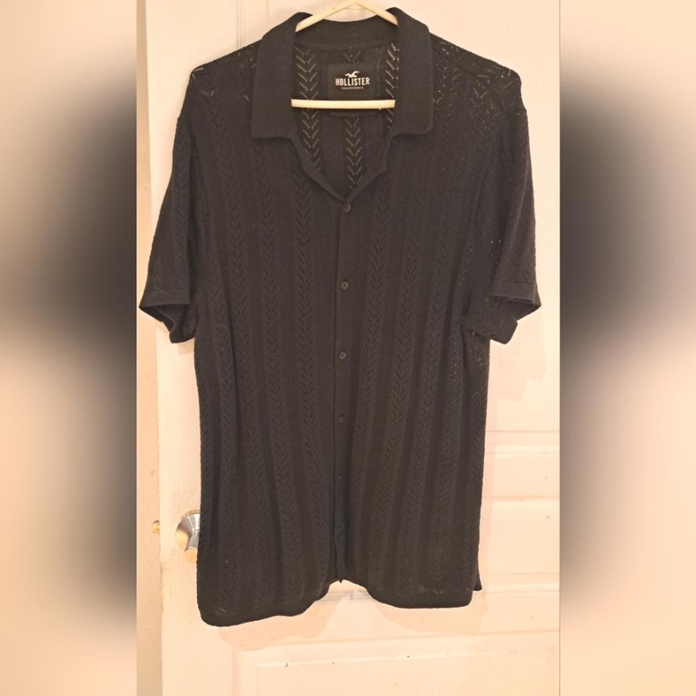 Hollister Men's Black Casual Button Down Crotchet Stitch Polo Shirt
